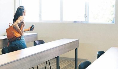 Üniversiteye hiç gitmeden mezun olacaklar