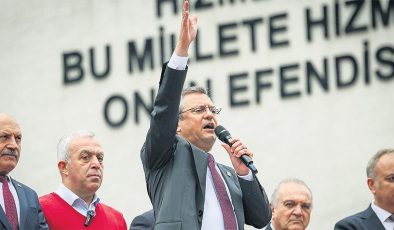 Türkiye’nin en acıklı korosu emekliler