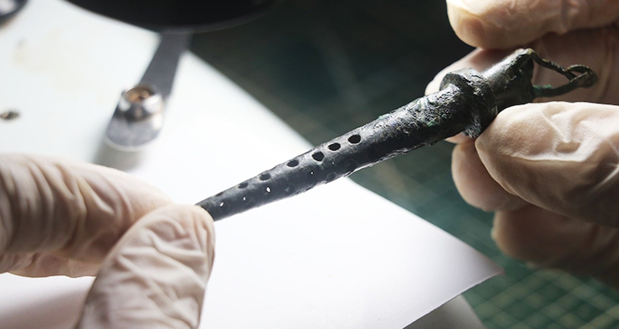 Karabük’teki kazıdan 5. yüzyıla ait bronz pipet çıktı